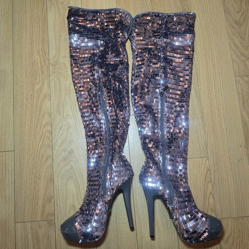 Dereon Explosion Over The Knee Boots- 7.5, Fits Like 7